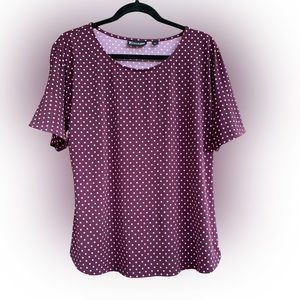 NY&CO Women’s Blouse, Burgundy w/pink dots, bell flutter short sleeves, Size M